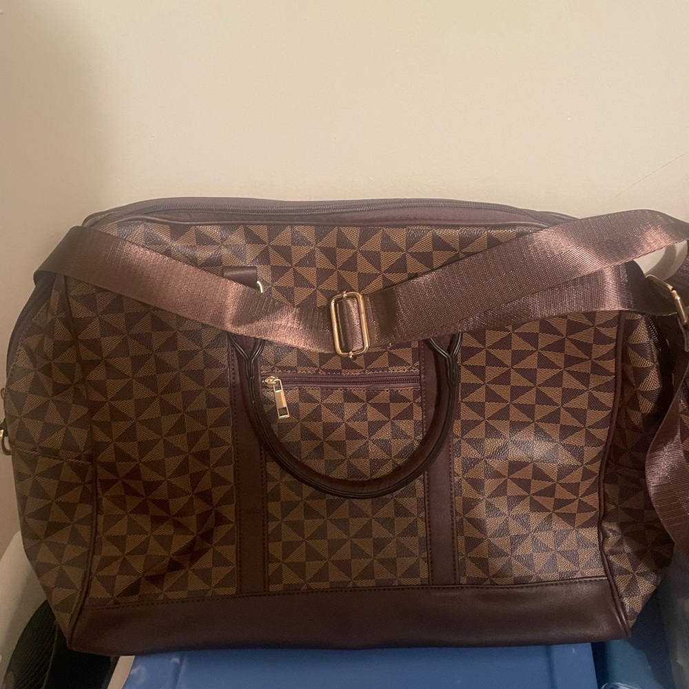 Ladies Large Travel bag brown and gold